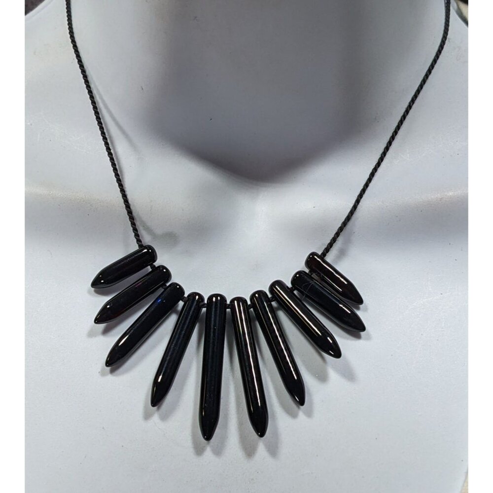Gothic Polished Onyx Graduated Pillar Necklace